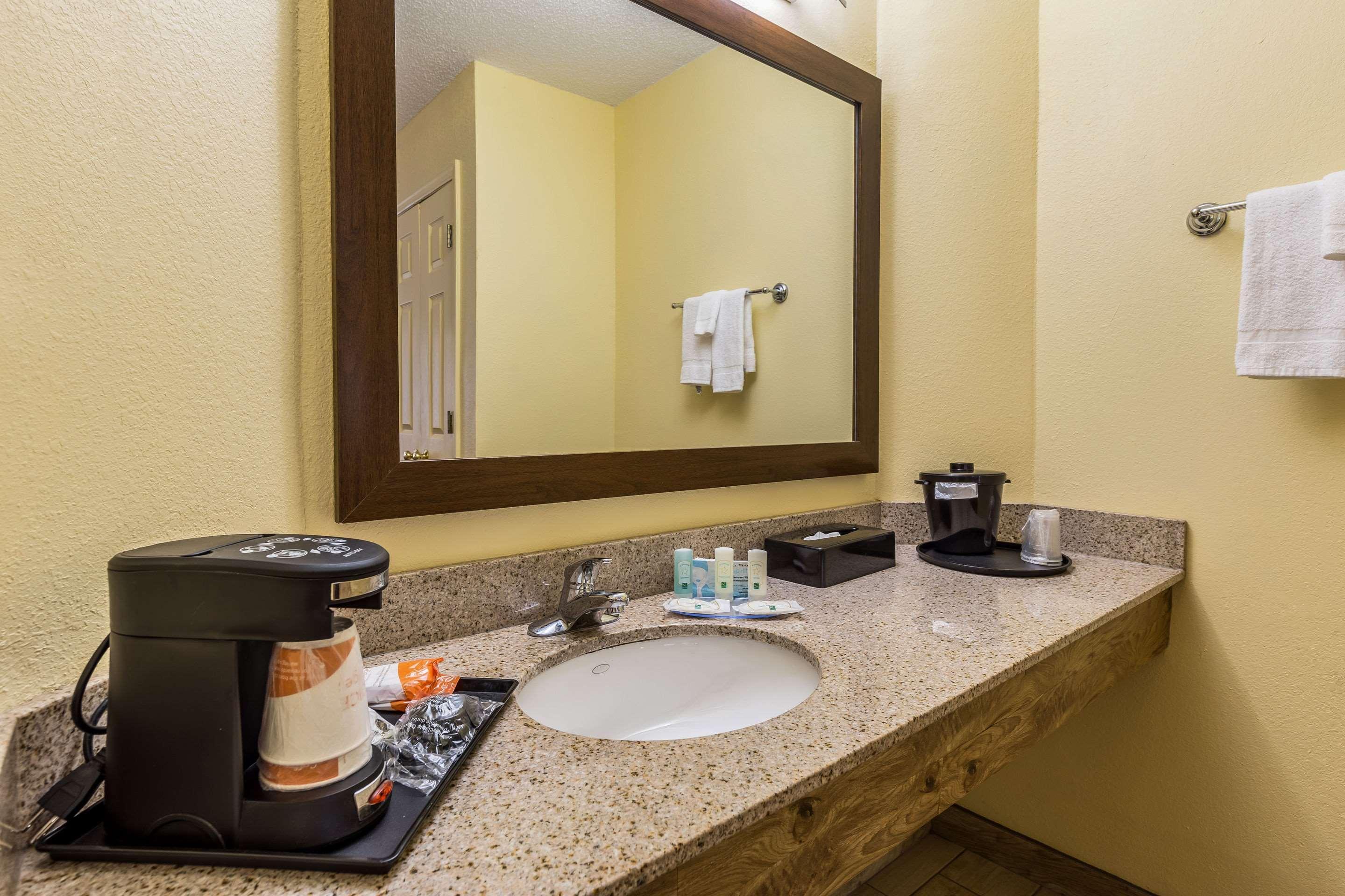 Quality Inn Clemson Near University Anderson Ngoại thất bức ảnh